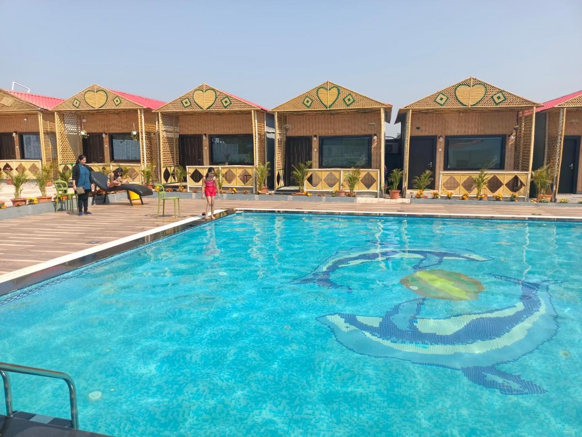 Midwaay Resort Patratu Exterior foto